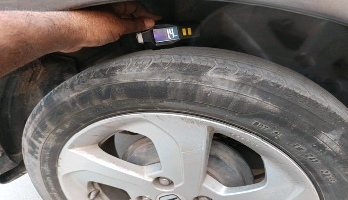 2015 Honda City 1.5L I-VTEC V MT, Petrol, Manual, 1,17,000 km, tyre