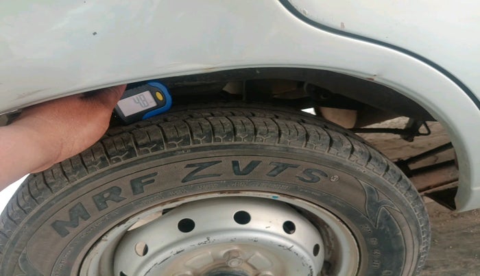 2012 Maruti Alto LXI, Petrol, Manual, 56,967 km, tyre