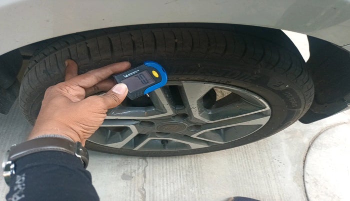 2022 Tata TIGOR XZ PLUS PETROL, Petrol, Manual, 55,000 km, tyre