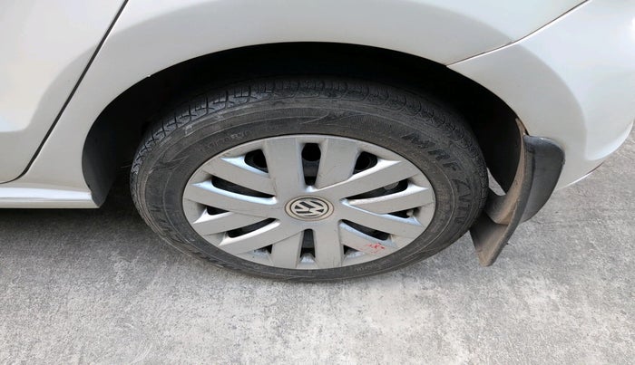 2018 Volkswagen Polo COMFORTLINE 1.0L MPI, Petrol, Manual, 64,033 km, tyre