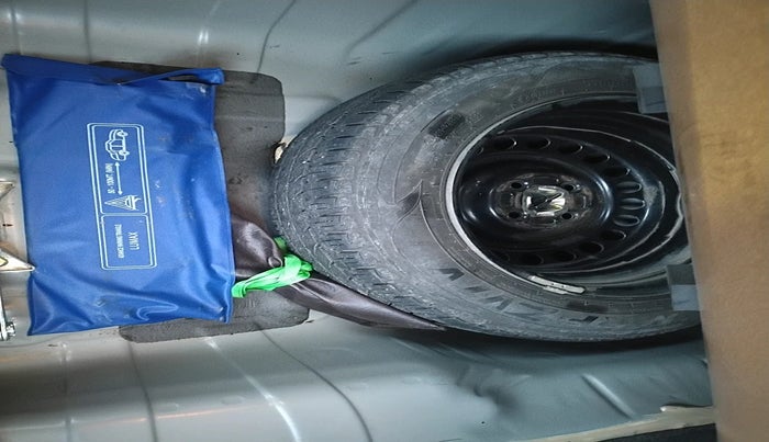 2022 Honda City 1.5L I-VTEC VX, Petrol, Manual, 1,12,977 km, tyre