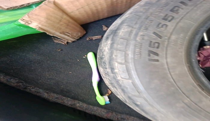 2017 Tata TIGOR XT PETROL, Petrol, Manual, 82,400 km, tyre