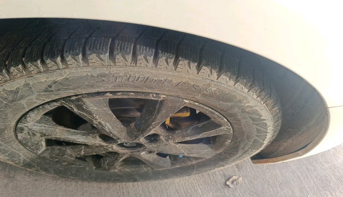 2017 Tata TIGOR XT PETROL, Petrol, Manual, 82,400 km, tyre