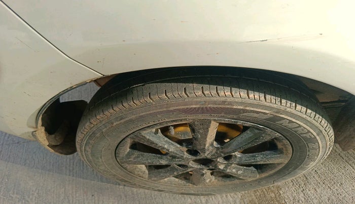 2017 Tata TIGOR XT PETROL, Petrol, Manual, 82,400 km, tyre