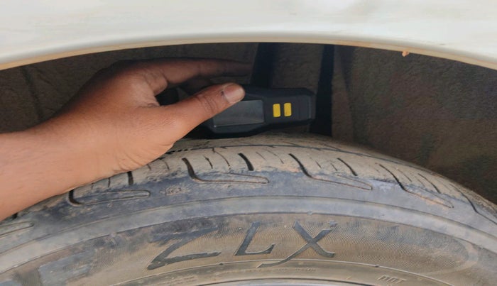 2019 Maruti Ertiga ZXI AT SHVS, Petrol, Automatic, 67,520 km, tyre