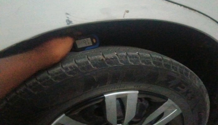 2019 Maruti Dzire VDI AMT, Diesel, Automatic, 1,22,408 km, tyre