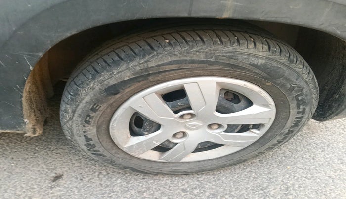 2017 Renault Kwid RXT 0.8, Petrol, Manual, 38,335 km, tyre