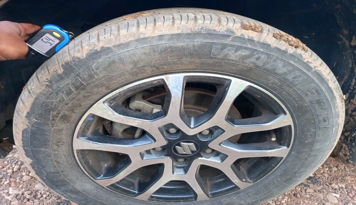 2018 Maruti Vitara Brezza ZDI PLUS, Diesel, Manual, 77,877 km, tyre
