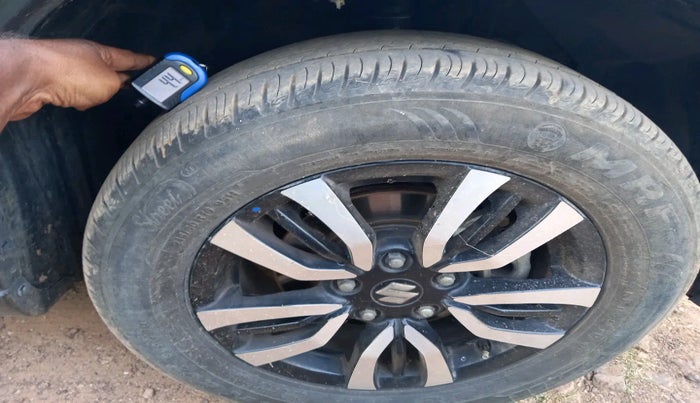 2018 Maruti Vitara Brezza ZDI PLUS, Diesel, Manual, 77,877 km, tyre