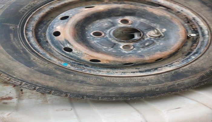 2014 Maruti Alto 800 LXI, Petrol, Manual, 1,11,490 km, tyre