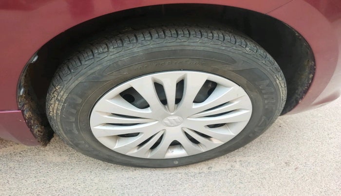 2013 Maruti Ertiga VXI, Petrol, Manual, 12,936 km, tyre