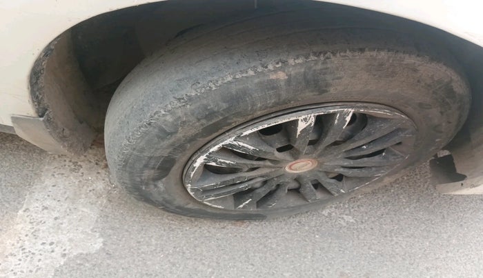 2016 Maruti Swift Dzire VXI, Petrol, Manual, 1,83,000 km, tyre