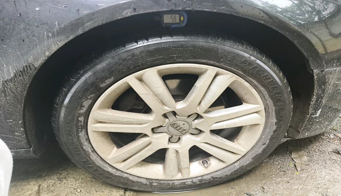 2012 Audi A4 2.0 TDI S LINE, Diesel, Automatic, 61,610 km, tyre