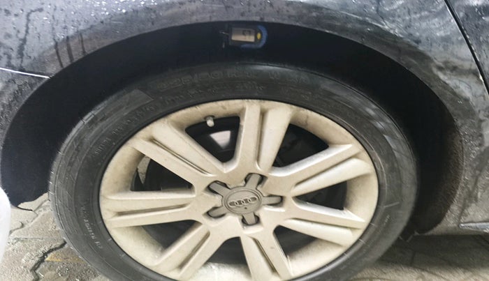 2012 Audi A4 2.0 TDI S LINE, Diesel, Automatic, 61,610 km, tyre