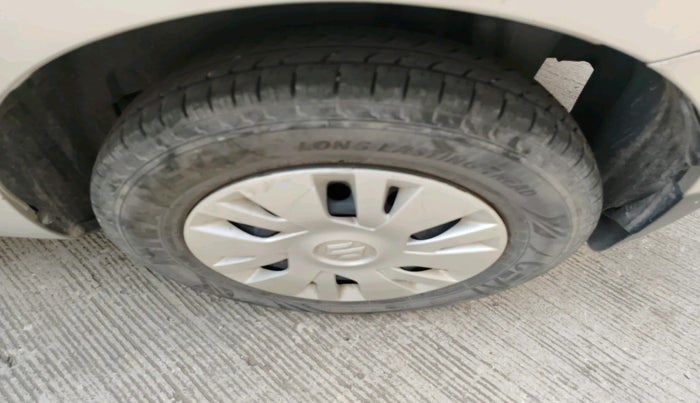 2014 Maruti Swift VXI, Petrol, Manual, 49,509 km, tyre