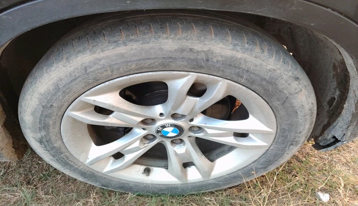 2011 BMW 5 Series 520D 2.0, Diesel, Automatic, 1,16,616 km, tyre