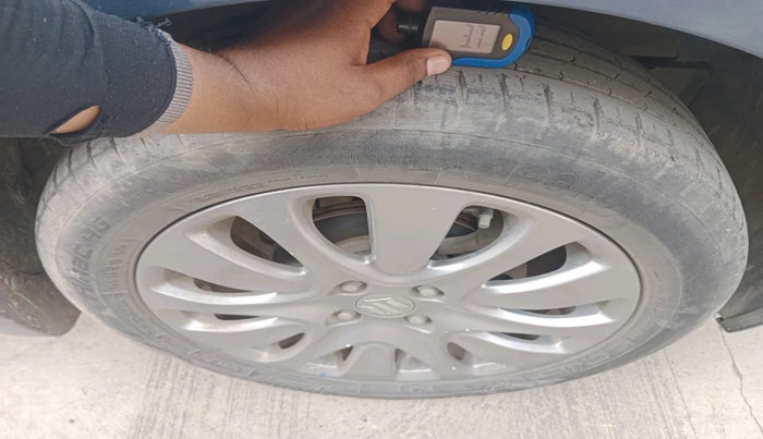 2017 Maruti Baleno ALPHA PETROL 1.2, Petrol, Manual, 86,428 km, tyre