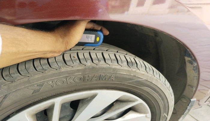 2020 Maruti Ertiga VXI CNG, Petrol, Manual, 1,08,771 km, tyre
