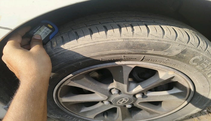 2014 Hyundai i10 ASTA 1.2, Petrol, Manual, 45,700 km, tyre