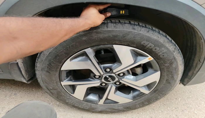 2022 KIA SONET HTX 1.0 IMT, Petrol, Manual, 23,544 km, tyre