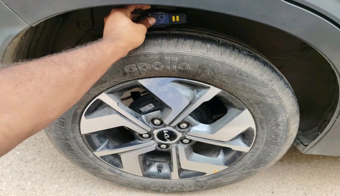 2022 KIA SONET HTX 1.0 IMT, Petrol, Manual, 23,544 km, tyre