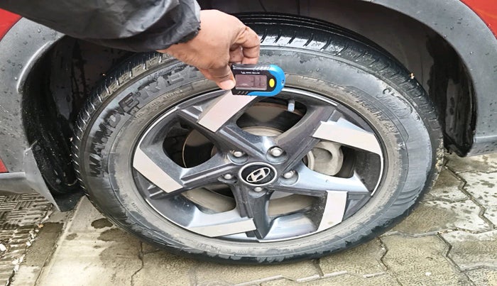 2021 Hyundai VENUE SX 1.0 TURBO IMT, Petrol, Manual, 37,811 km, tyre