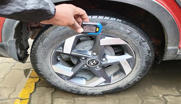 2021 Hyundai VENUE SX 1.0 TURBO IMT, Petrol, Manual, 37,811 km, tyre