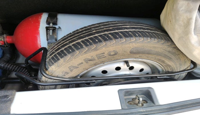 2021 Maruti New Wagon-R LXI CNG 1.0, Petrol, Manual, 75,351 km, tyre