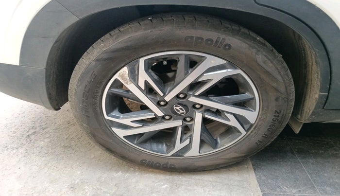 2024 Hyundai Creta SX (O) 1.5 PETROL, Petrol, Manual, 4,861 km, tyre