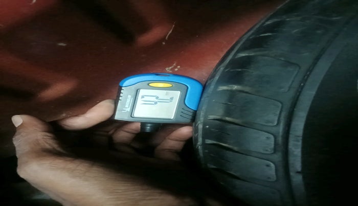 2018 Maruti Dzire VXI AMT, Petrol, Automatic, 37,496 km, tyre