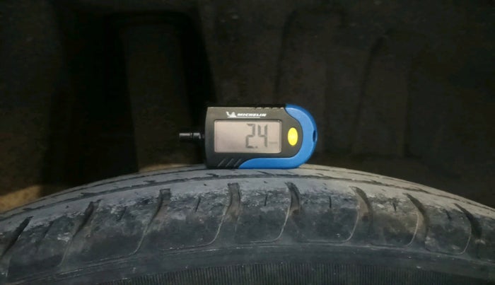 2018 Maruti Dzire VXI AMT, Petrol, Automatic, 37,496 km, tyre