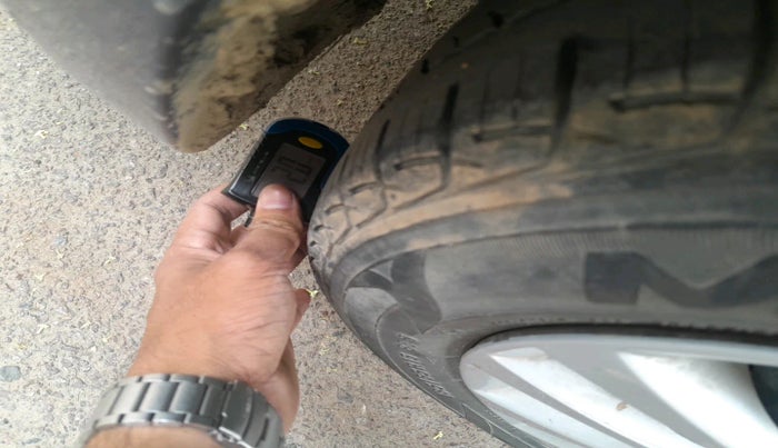 2018 Maruti Ciaz DELTA DIESEL 1.3, Diesel, Manual, 1,02,493 km, tyre