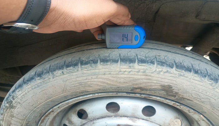 2014 Maruti Wagon R 1.0 LXI CNG, Petrol, Manual, 86,178 km, tyre