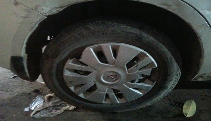 2012 Maruti Swift Dzire VXI, Petrol, Manual, 76,821 km, tyre