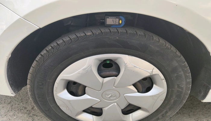2021 Tata Tiago XT PETROL, Petrol, Manual, 66,946 km, tyre