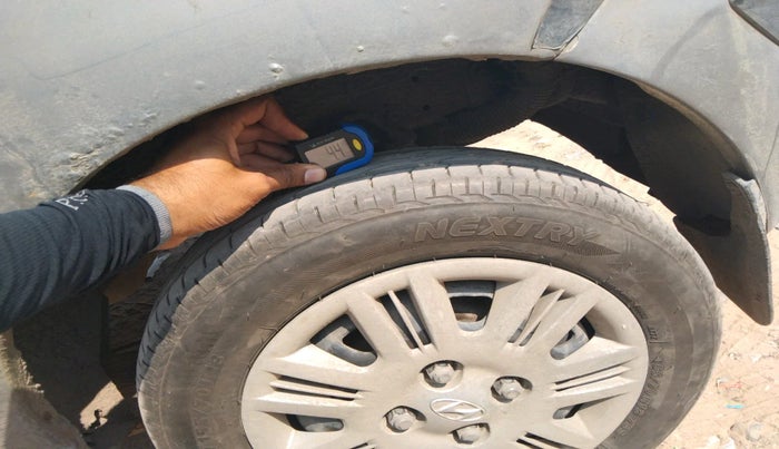 2012 Hyundai Santro Xing GLS PLUS AUDIO, Petrol, Manual, 1,10,818 km, tyre