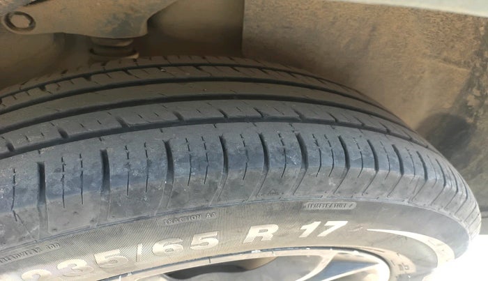 2019 Tata Harrier XT 2.0L KRYOTEC DARK EDITION, Diesel, Manual, 66,167 km, tyre