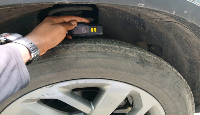 2022 Tata Safari XTA PLUS, Diesel, Automatic, 45,484 km, tyre