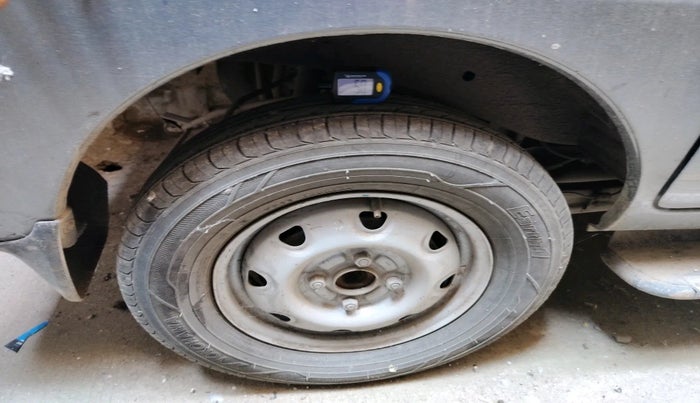 2019 Maruti Eeco 5 STR WITH A/C+HTR, Petrol, Manual, 92,905 km, tyre