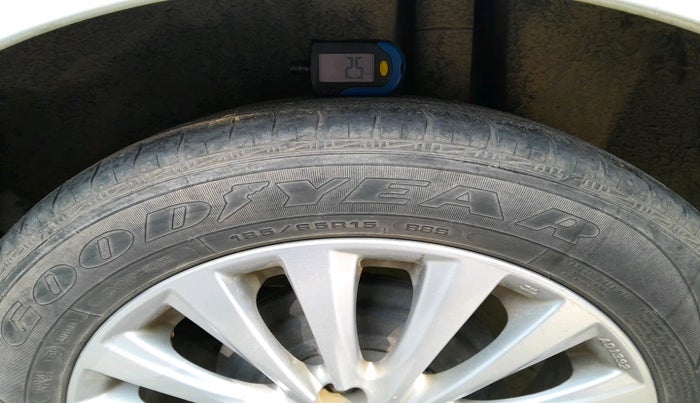 2015 Maruti Ciaz VDI +, Diesel, Manual, 2,46,081 km, tyre