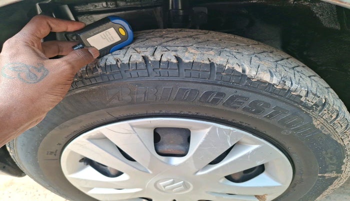 2014 Maruti Swift Dzire VDI, Diesel, Manual, 1,47,357 km, tyre