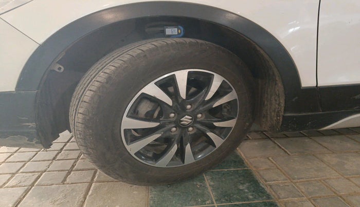 2019 Maruti S Cross DELTA 1.3, Diesel, Manual, 89,099 km, tyre
