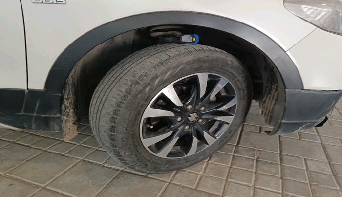 2019 Maruti S Cross DELTA 1.3, Diesel, Manual, 89,099 km, tyre