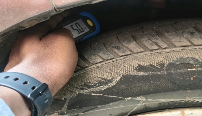 2011 Maruti Ritz VXI, Petrol, Manual, 61,744 km, tyre