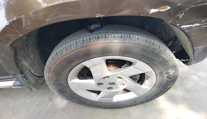 2012 Renault Duster 110 PS RXZ DIESEL, Diesel, Manual, 1,58,115 km, tyre