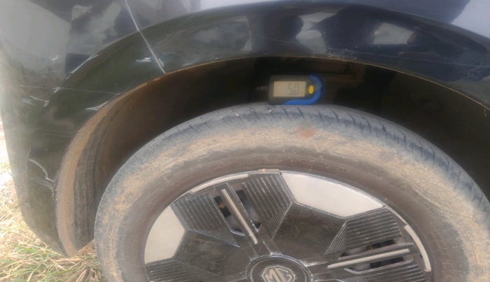 2023 MG COMET PLUSH, Electric, Automatic, 32,144 km, tyre