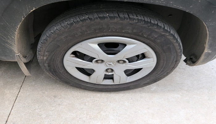 2018 Renault Kwid RXL, Petrol, Manual, 82,873 km, tyre