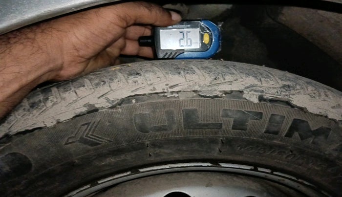 2011 Hyundai i10 ERA 1.1, Petrol, Manual, 93,043 km, tyre