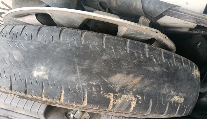 2015 Hyundai Elite i20 MAGNA 1.2, Petrol, Manual, 1,25,424 km, tyre