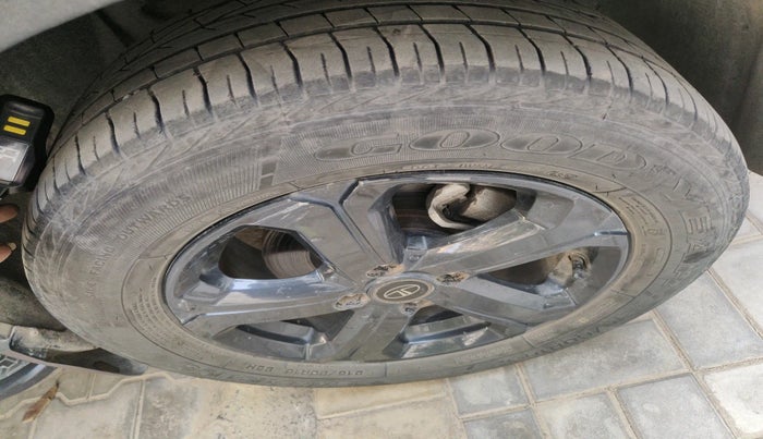 2021 Tata NEXON XZ PLUS PETROL DARK EDITION, Petrol, Manual, 30,809 km, tyre